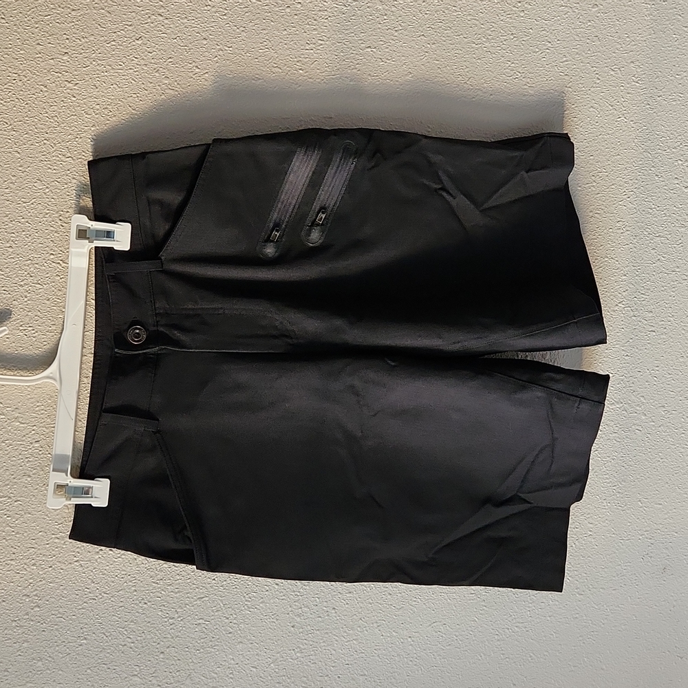 Lululemon Cadence Commute Bermuda Shorts Mens Sz 32 Black